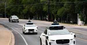 Hochul Proposes Law to Allow Limited Self-Driving Car Pilots in New York
